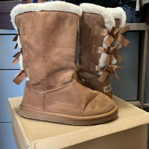 Tall ugg boots with bows size 7